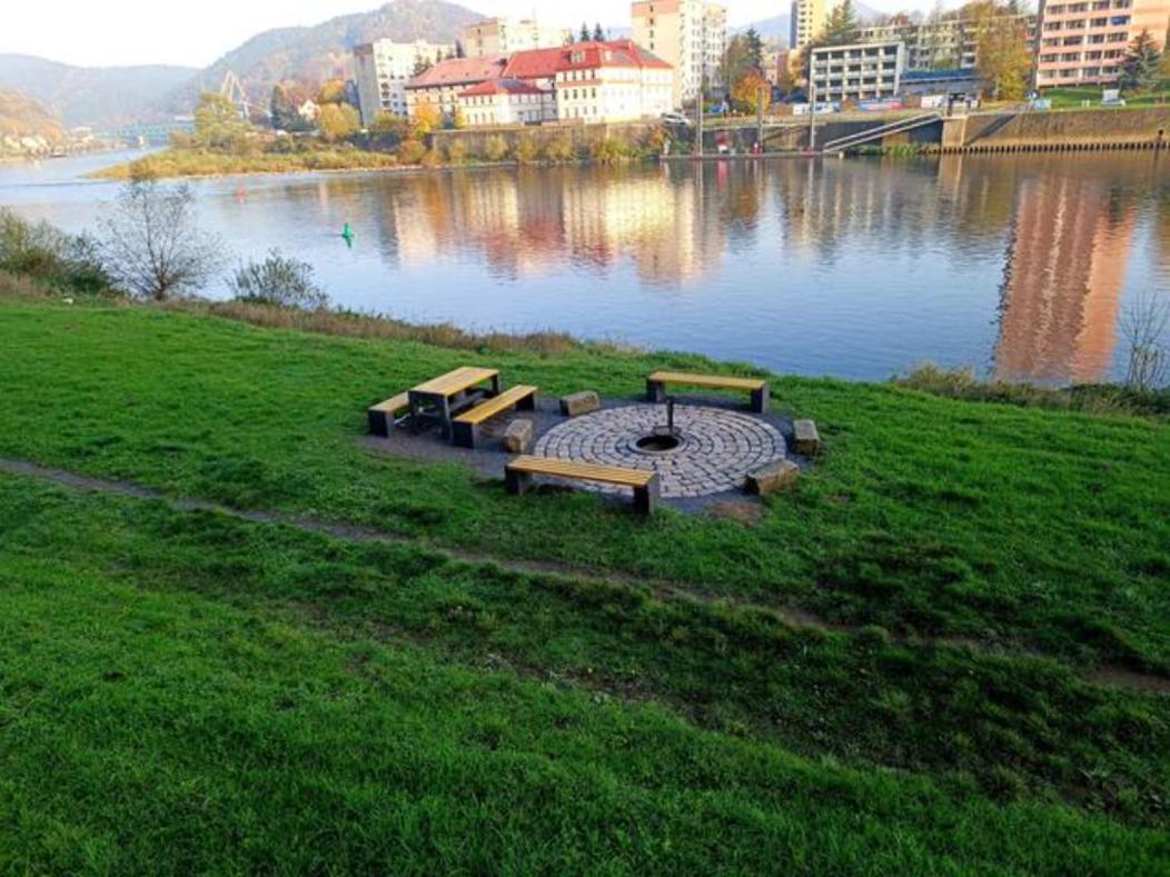 U Bocmana S Vyhledem Na Zamek A Labe Apartment Дечин Екстериор снимка