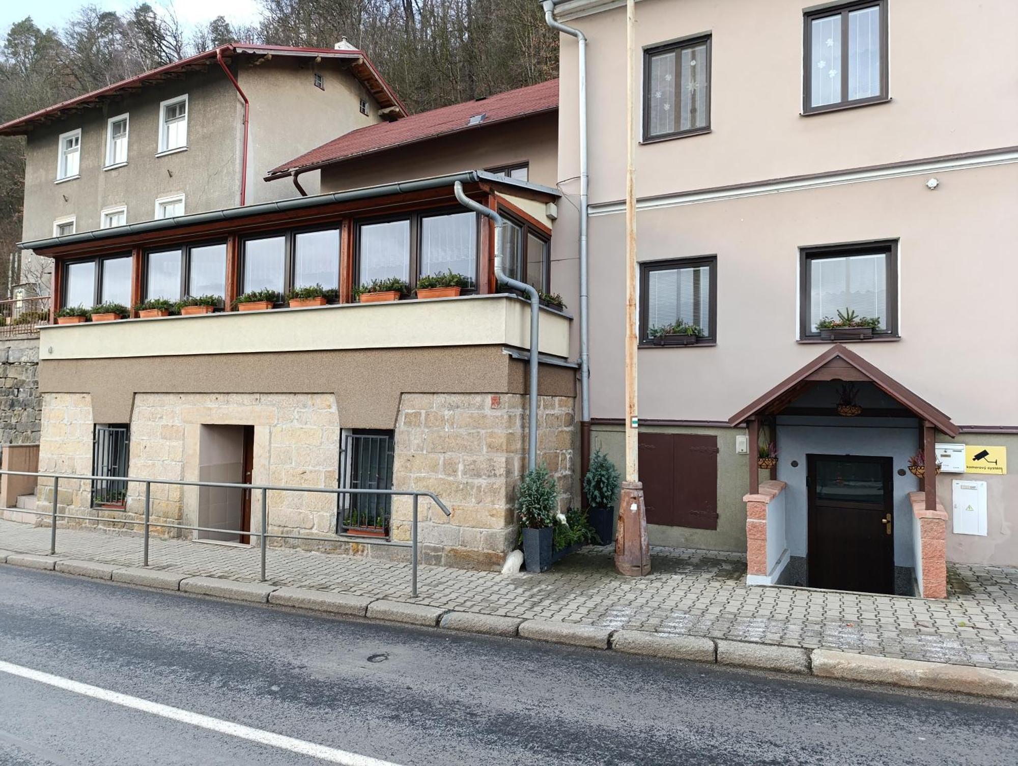 U Bocmana S Vyhledem Na Zamek A Labe Apartment Дечин Екстериор снимка